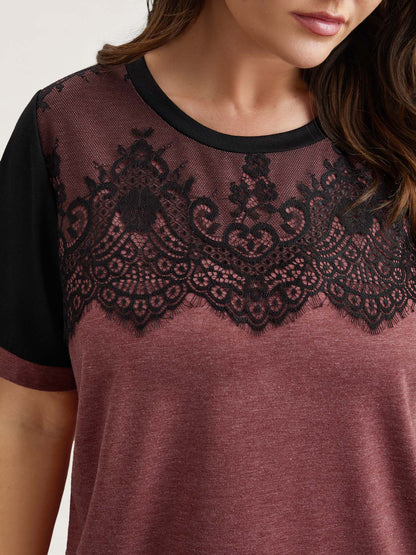 Stretchy Scalloped Lace Color Contrast T-Shirt