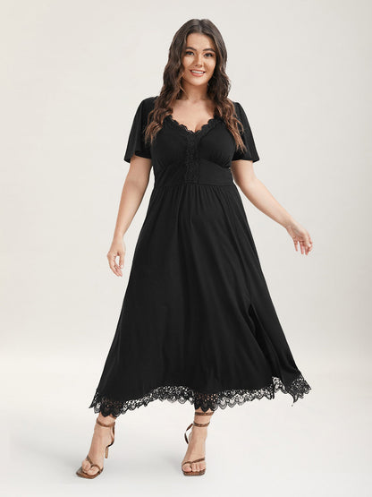 Solid Pocket Contrast Lace Split Maxi Dress