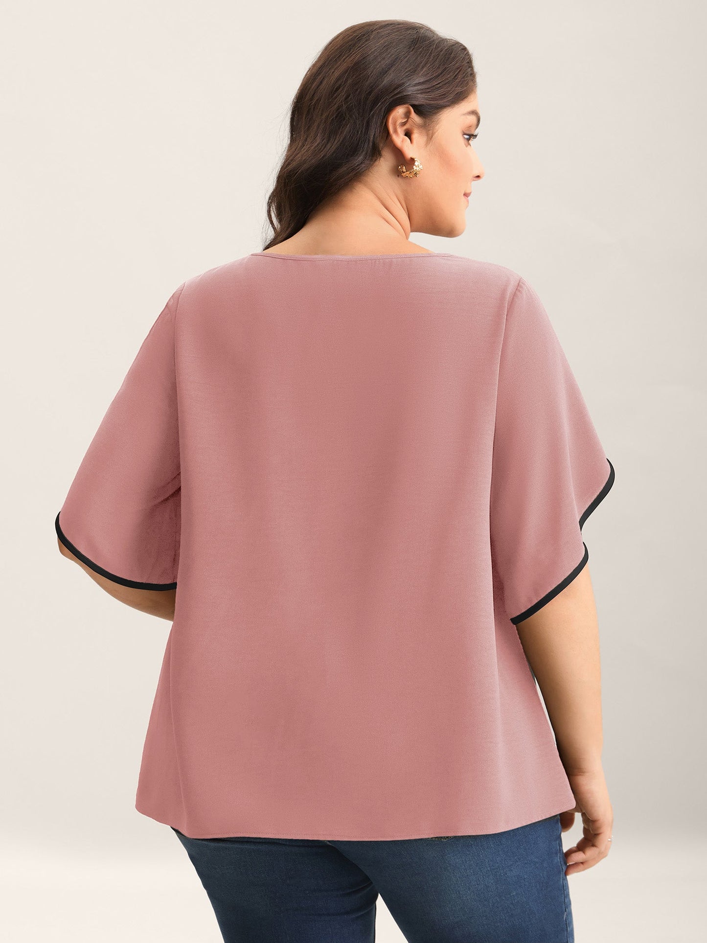 Color Contrast Petal Sleeve Shirt