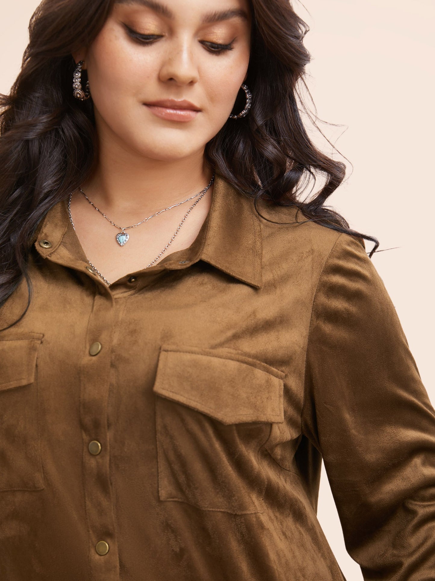 Stretchy Suede Pockets Slim-Fit Blouse