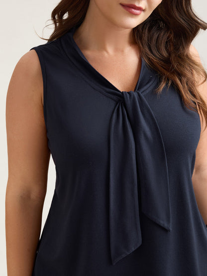 Knotted Neckline Fitted Sleeveless Blouse