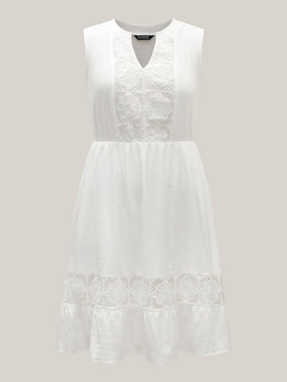 Floral Textured Solid Tiered Hem Midi Dress