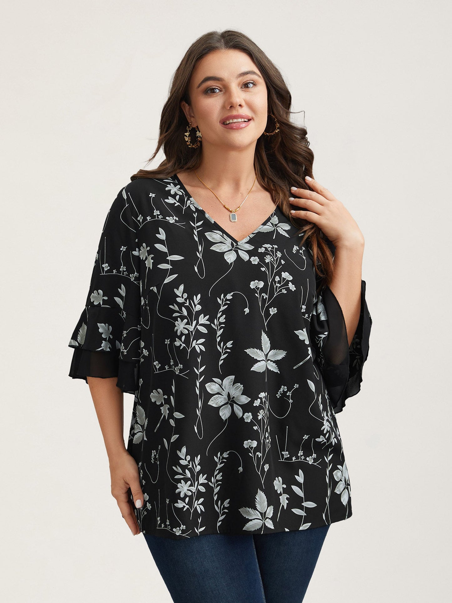Floral Print Ruffled V-Neck Shirt