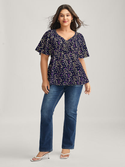 Bust-Comfort Floral Print Tie Blouse