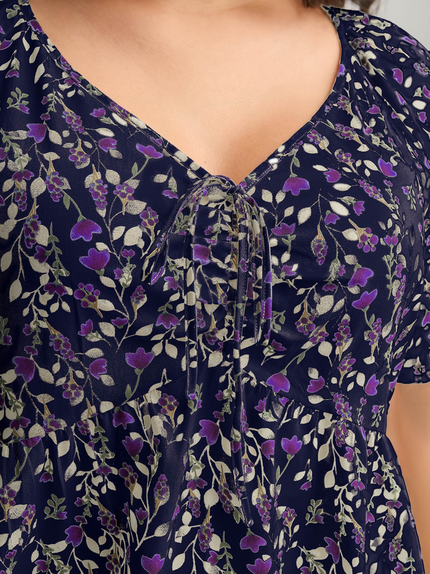 Bust-Comfort Floral Print Tie Blouse
