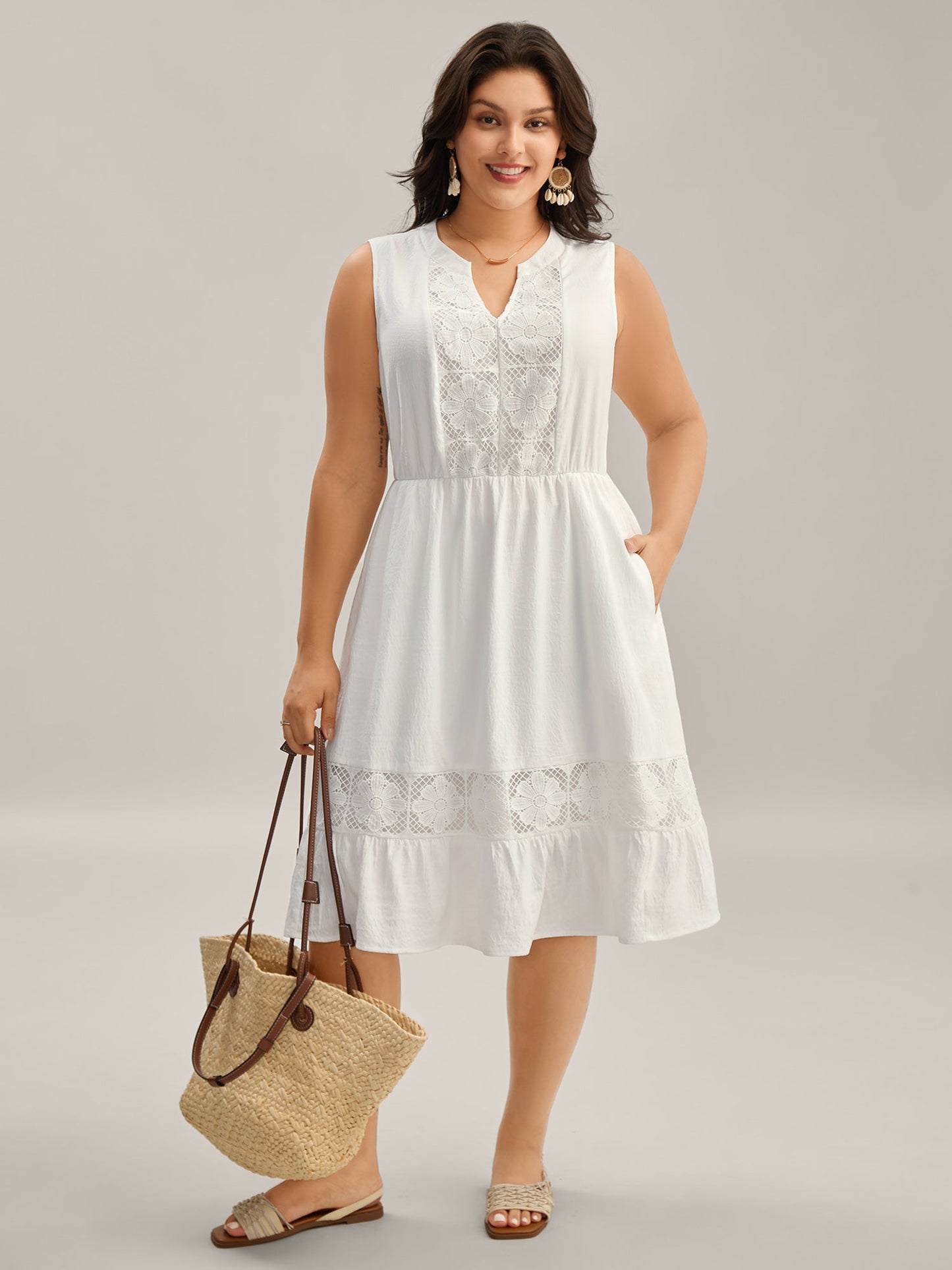 Floral Textured Solid Tiered Hem Midi Dress