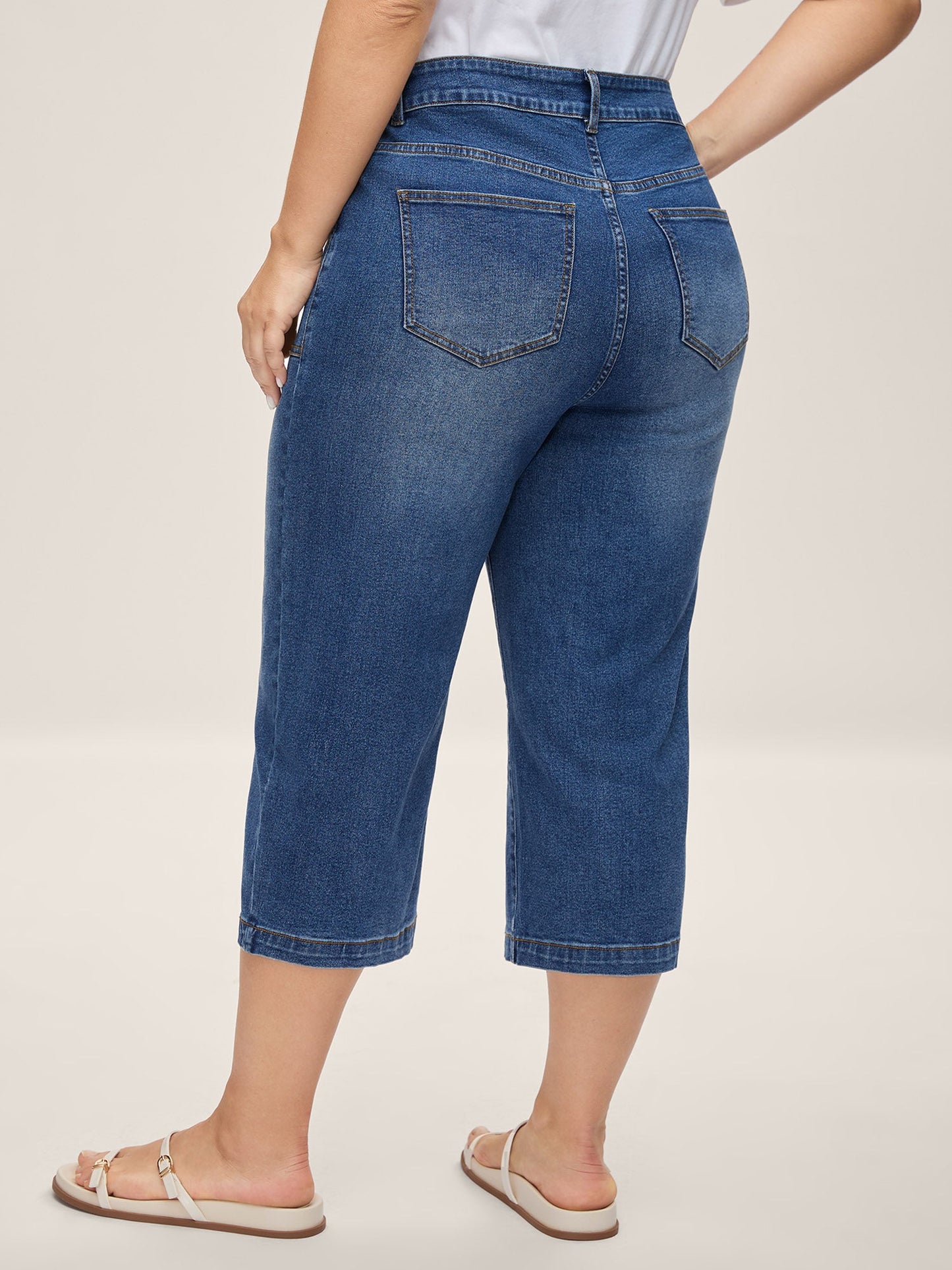 Stretchy Mid-Rise Capri Jeans
