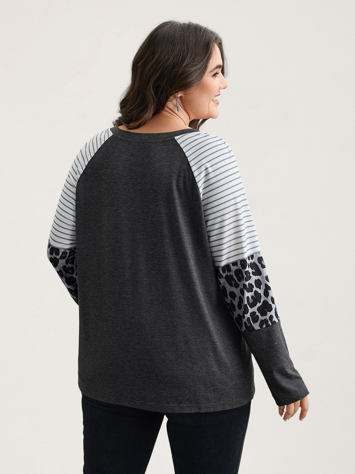 Mixed Leopard Print Raglan Sleeve T-Shirt