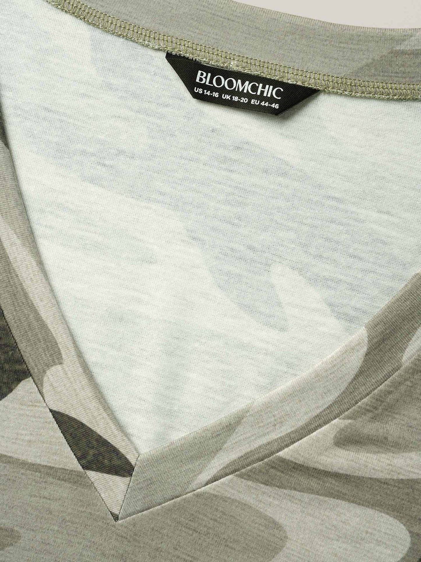 Camouflage Print V-Neck Curvy T-Shirt