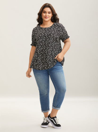 Ditsy Floral Print Curvy Hem Blouse