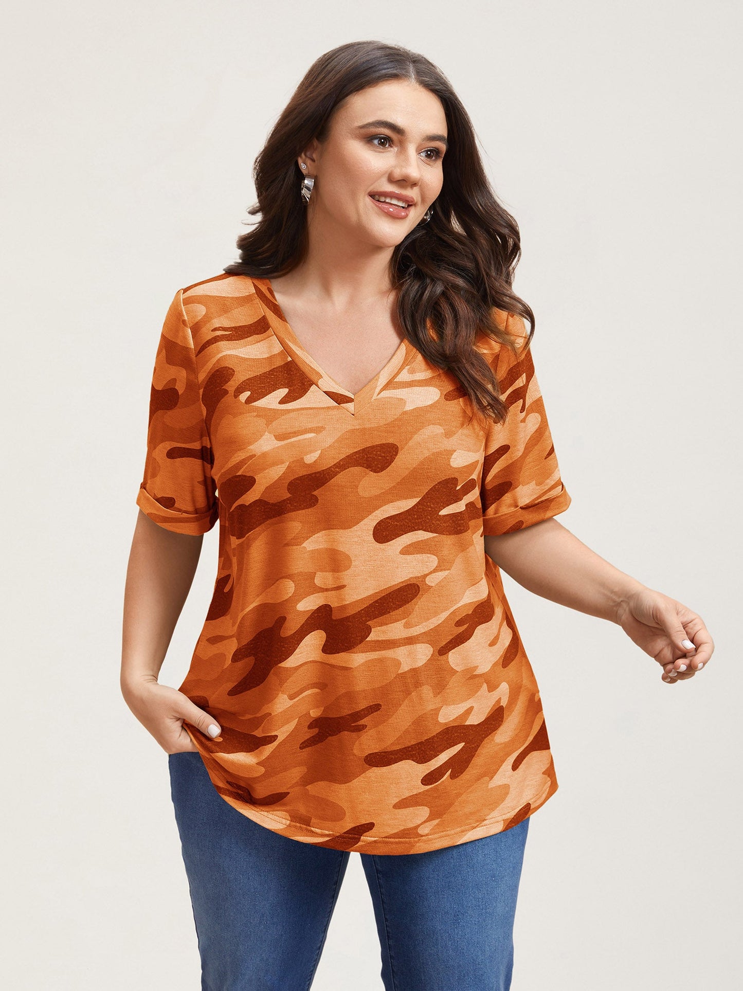 Camouflage Print V-Neck Curvy T-Shirt