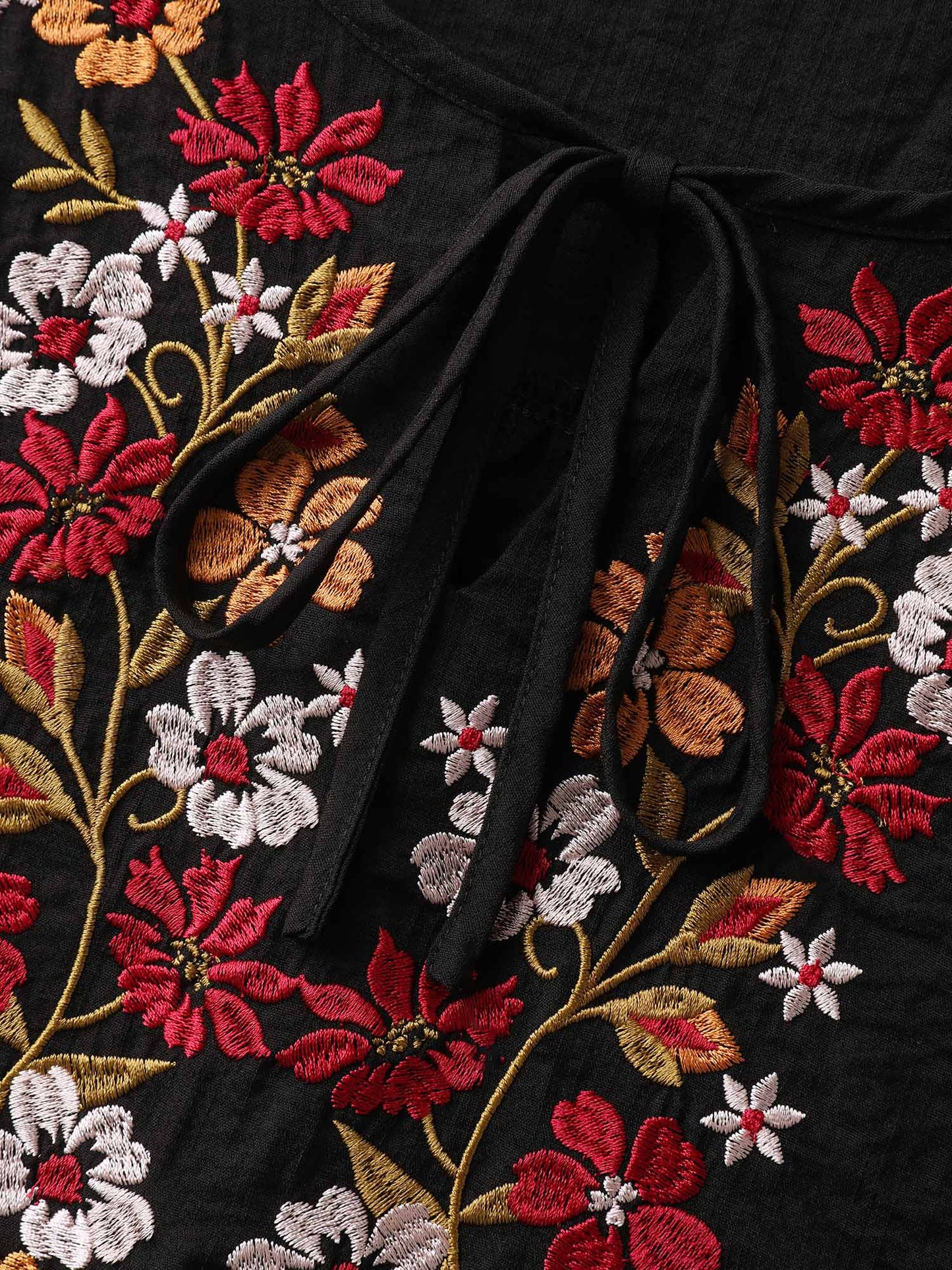 Floral Embroidered Tie Knot Lantern Sleeve Blouse