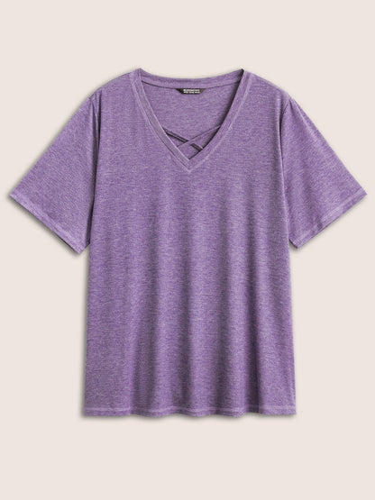 Solid Crisscross Neck Contrast Stitch T-shirt