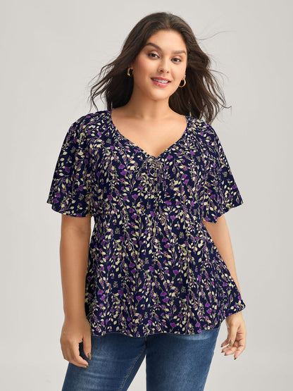 Bust-Comfort Floral Print Tie Blouse