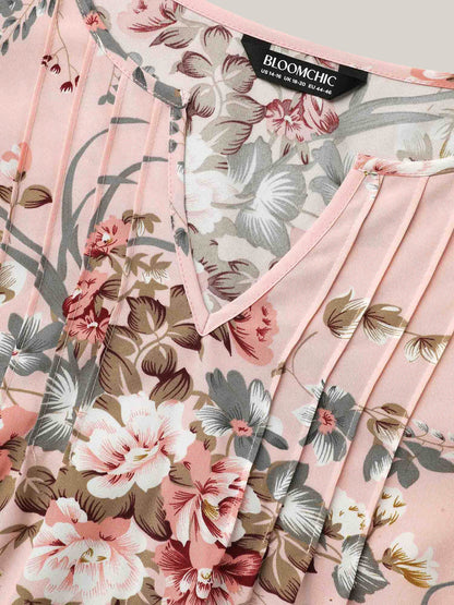 Spring Pattern Neck Cut-Out Pleated Shirt