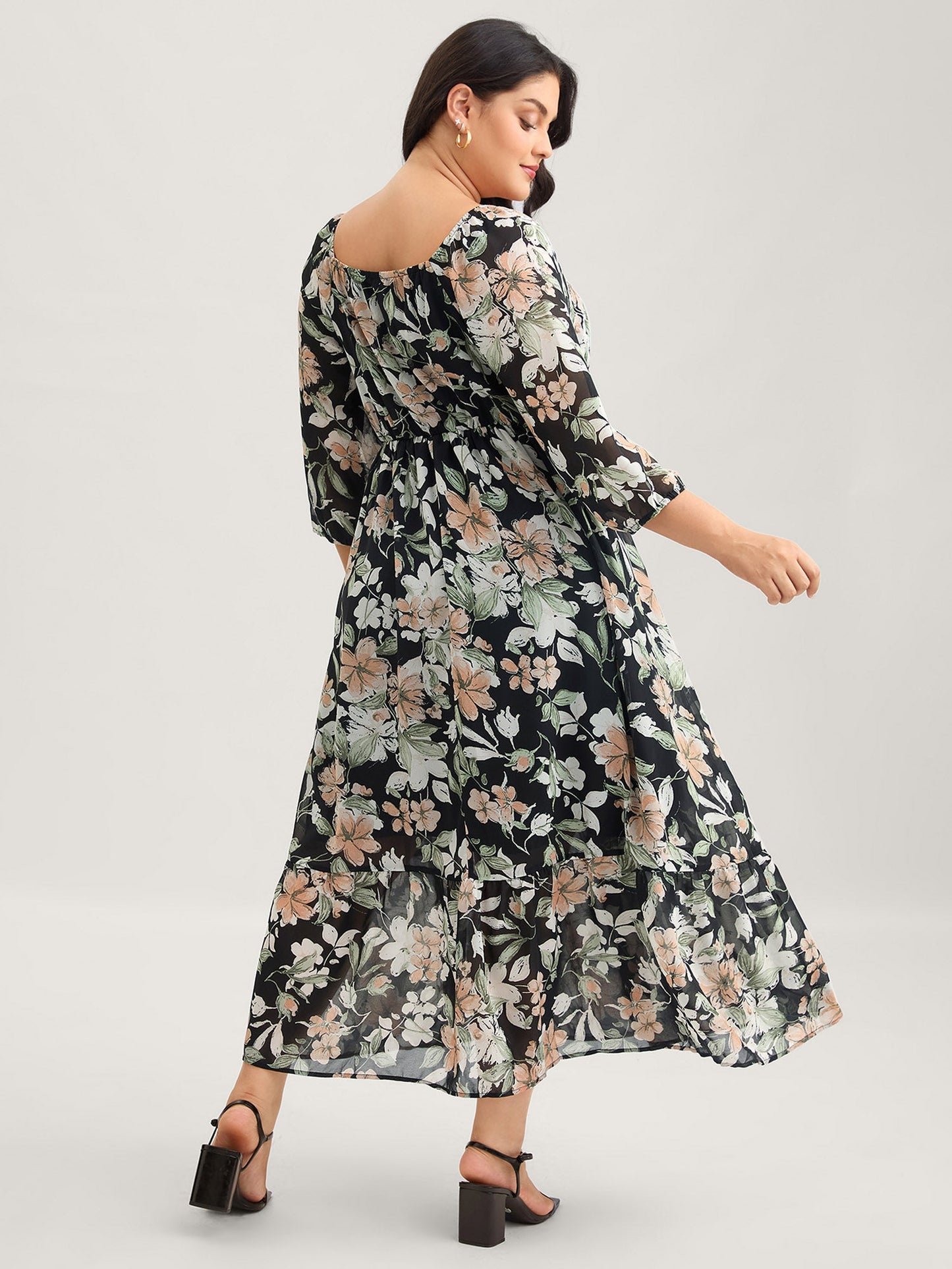 Floral Heart Neckline Woven Ribbon Gathered Dress