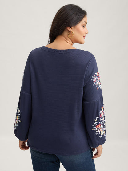 Waffle Knit Floral Embroidered Lantern Sleeve T-shirt