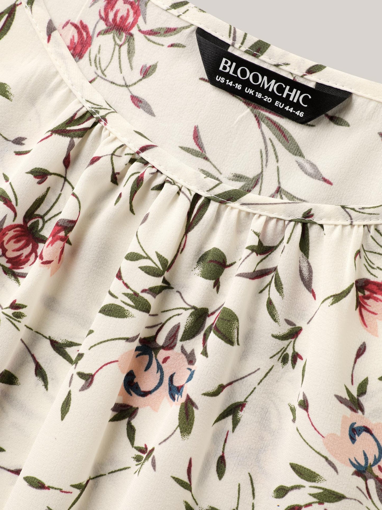 Floral Print Petal Sleeve Pleated Blouse