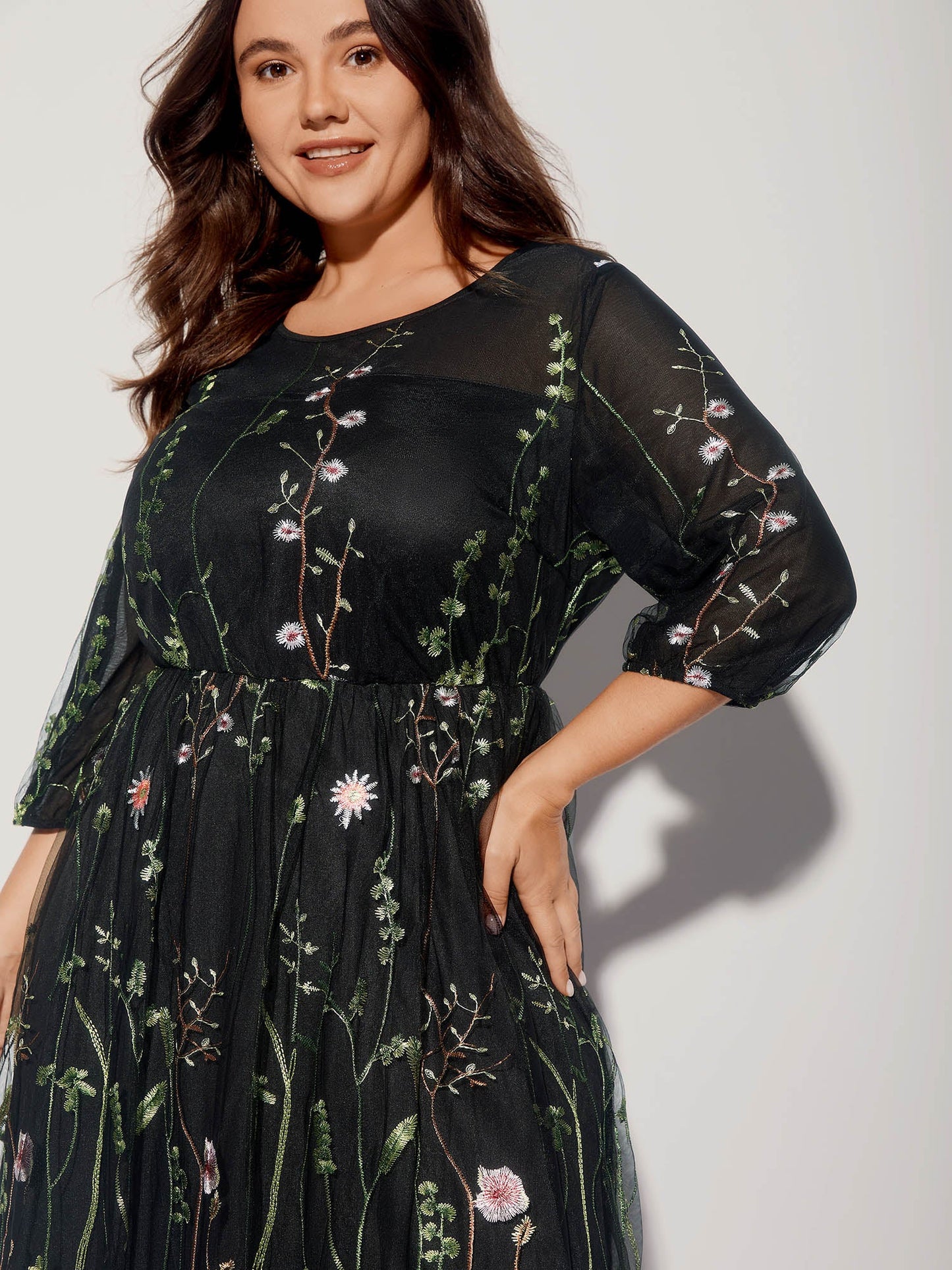 Floral Embroidered Elastic Waist Lined Midi Dress