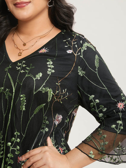 Embroidered Mesh Lotus Leaf Sleeve Blouse