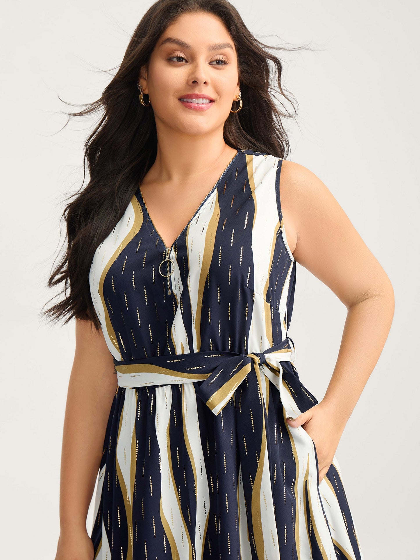 Gold Stamp Wavy Striped Lined Midi Dress