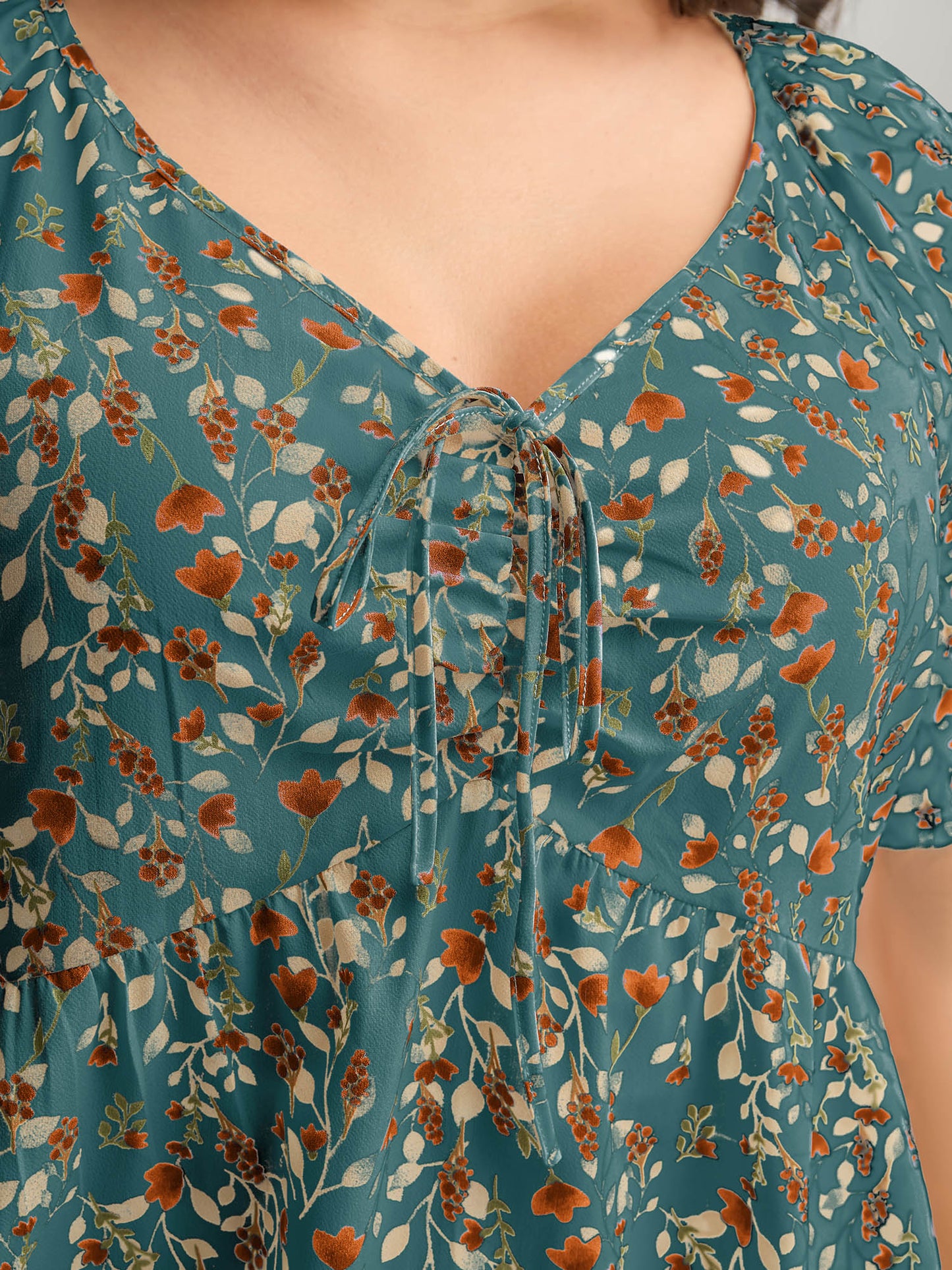 Bust-Comfort Floral Print Tie Blouse