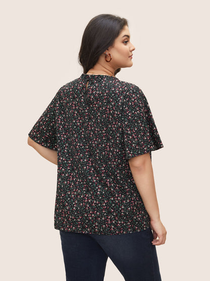 Ditsy Floral Plicated Detail Frill Trim Blouse