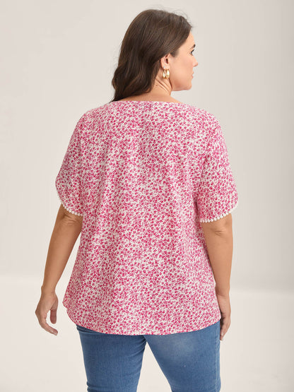 Petal Sleeve Floral Lace Spliced Shirt