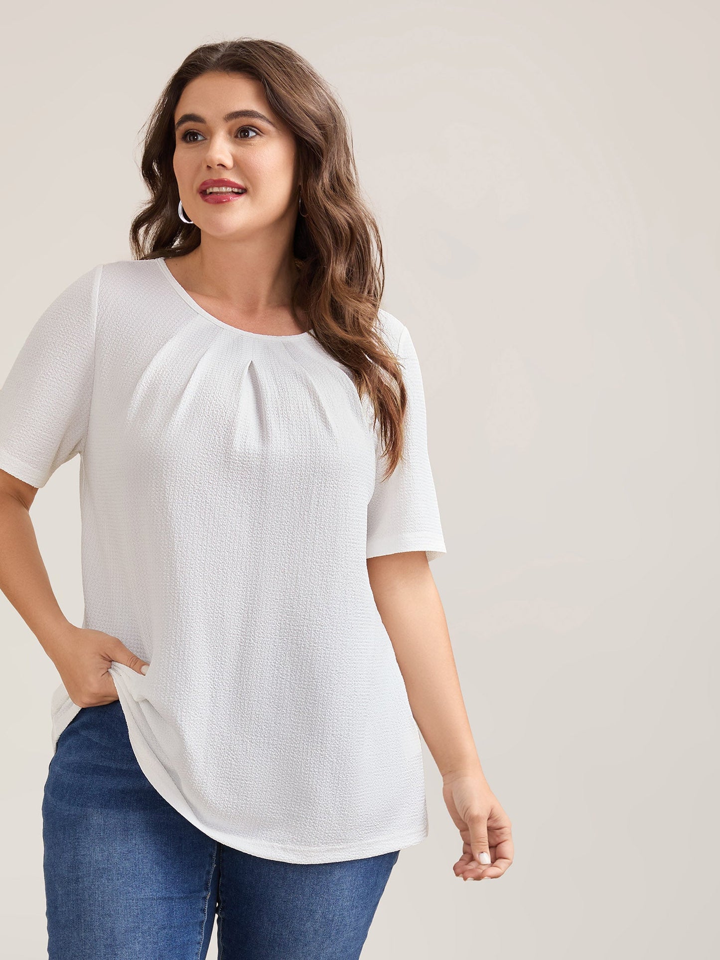 Stretchy Textured Pleated Round Neck T-Shirt