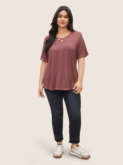 Solid Crisscross Neck Contrast Stitch T-shirt