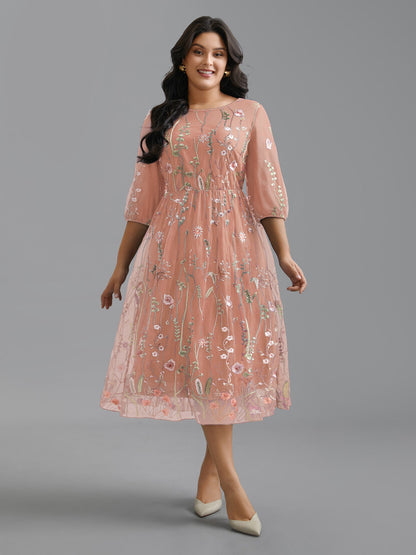 Floral Embroidered Elastic Waist Lined Midi Dress