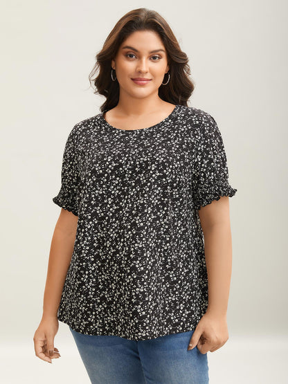Ditsy Floral Print Curvy Hem Blouse