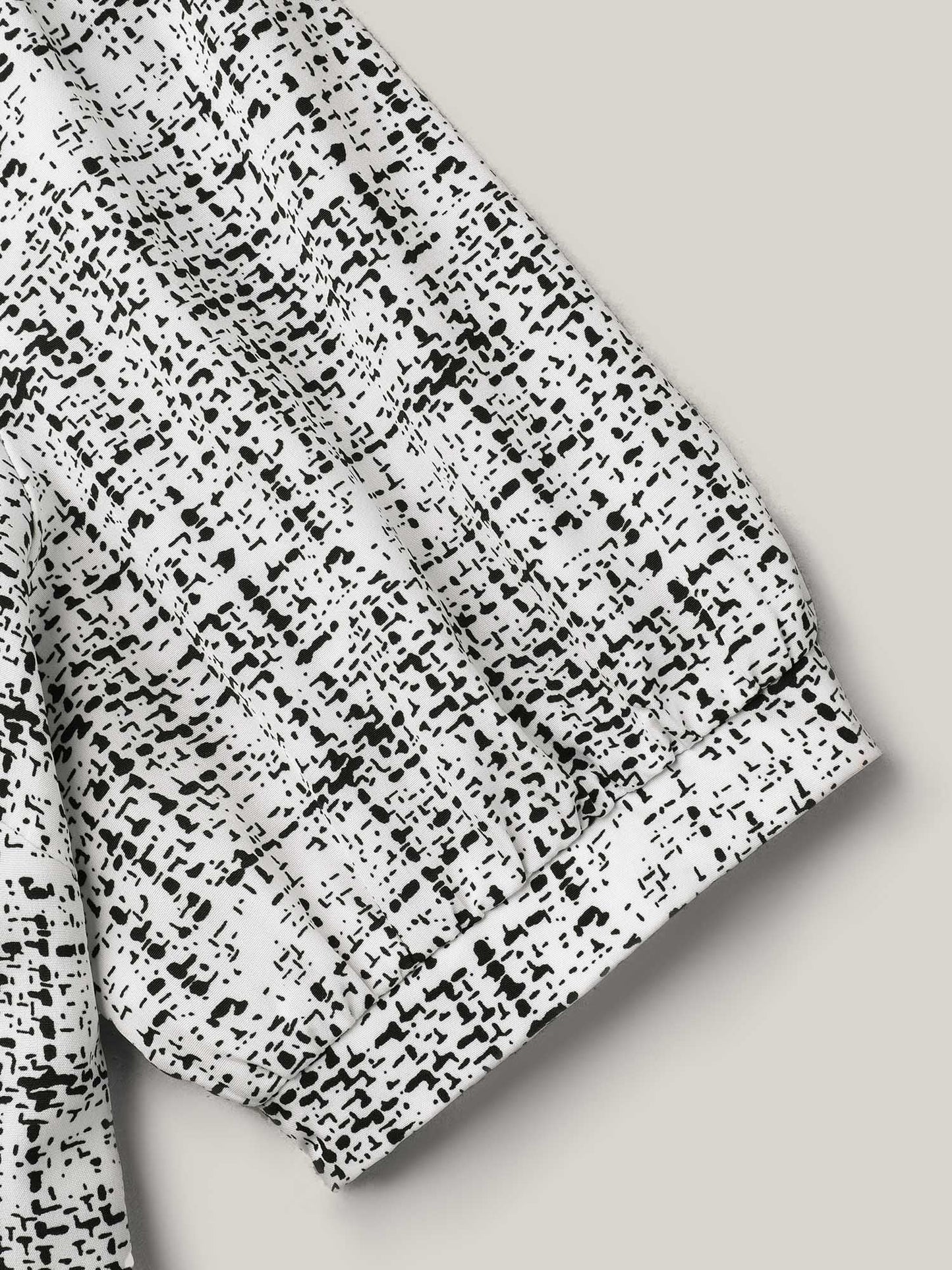 Geometric Print Puff Sleeve Blouse