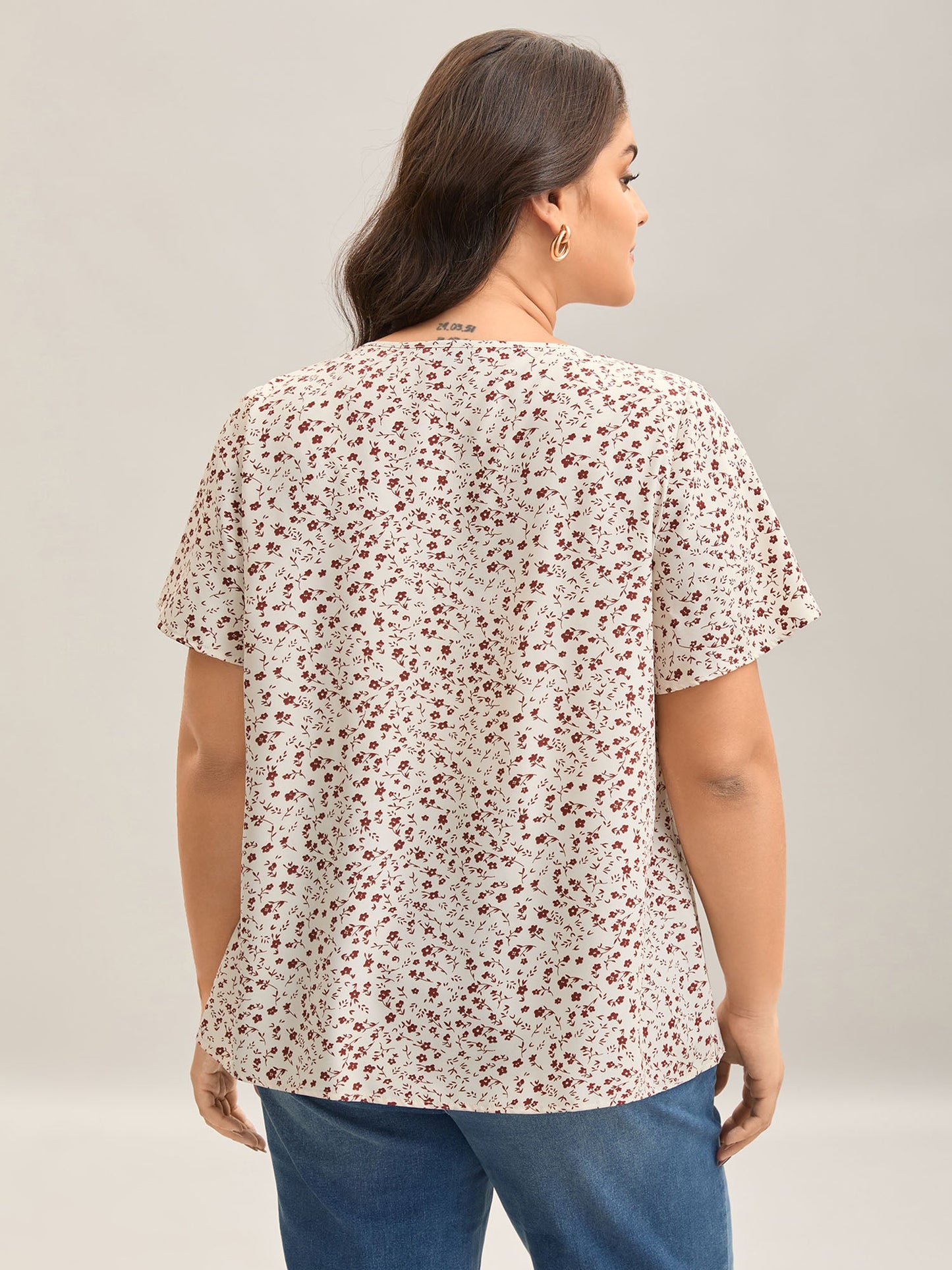 Ditsy Floral Print Lotus Leaf Sleeve Shirt