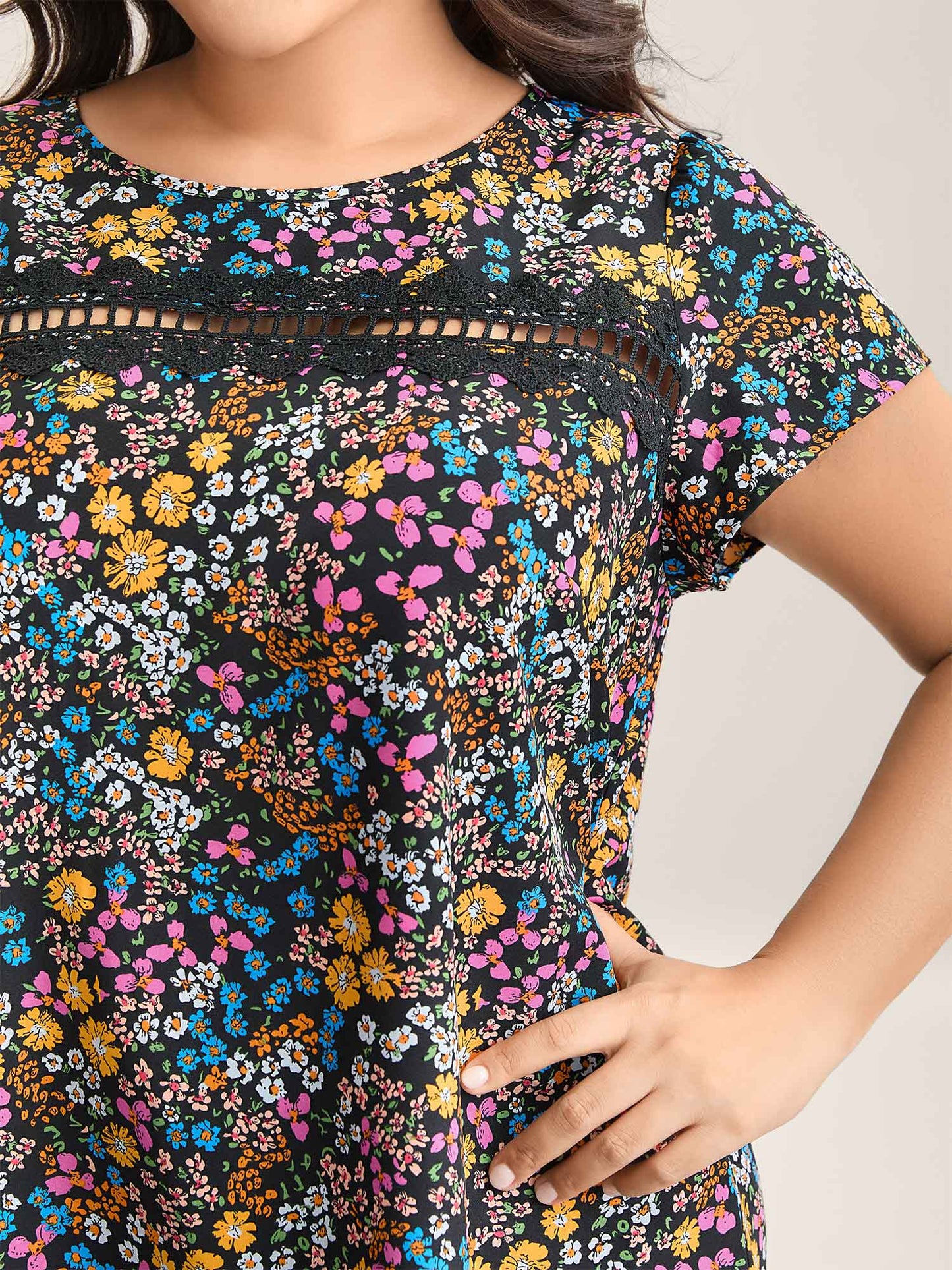 Multi-Color Floral Print Lace Spliced Blouse