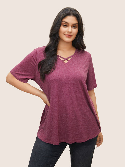 Solid Crisscross Neck Contrast Stitch T-shirt