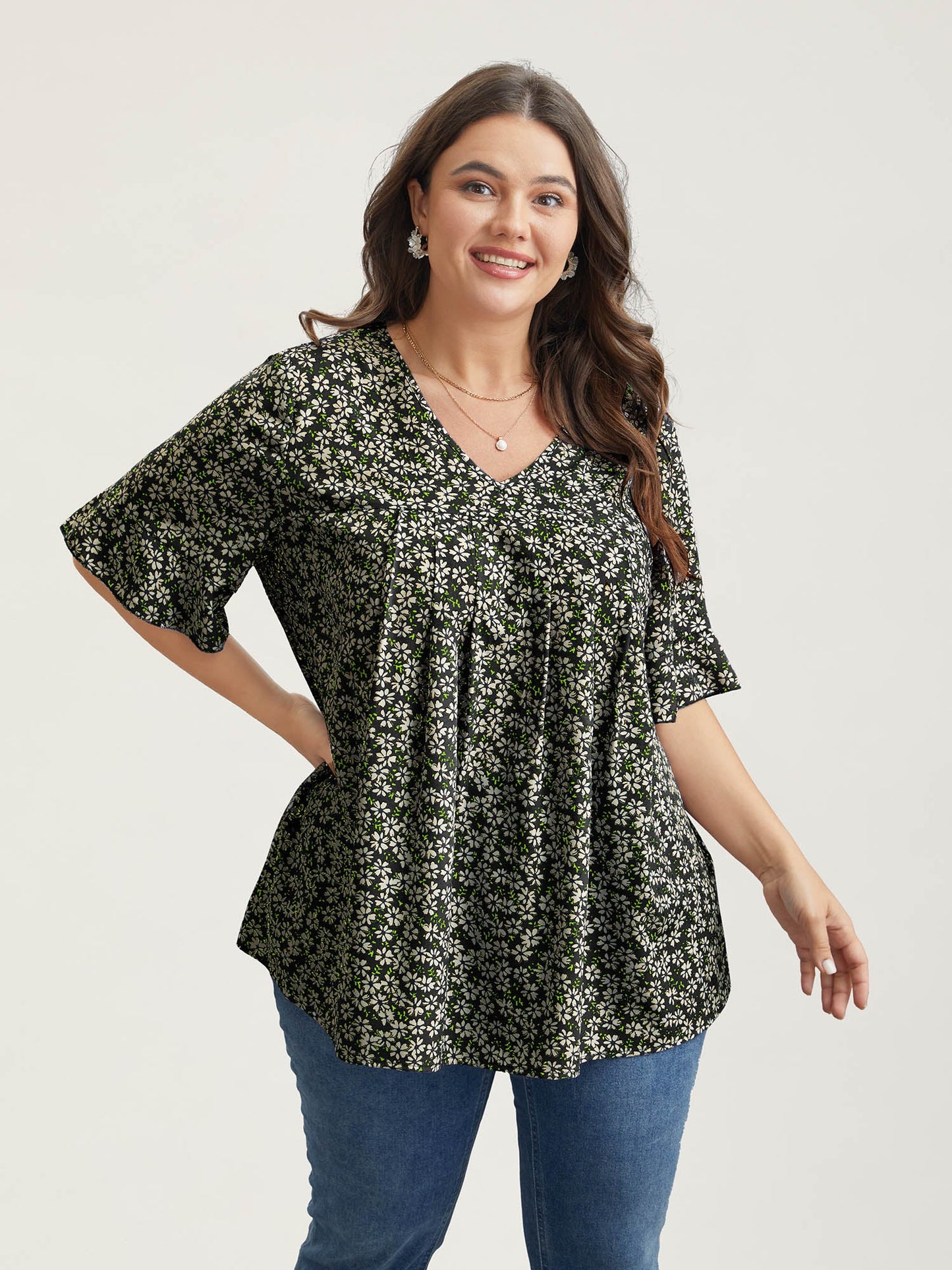 Ditsy Floral Pleated Flared Sleeve Shirt