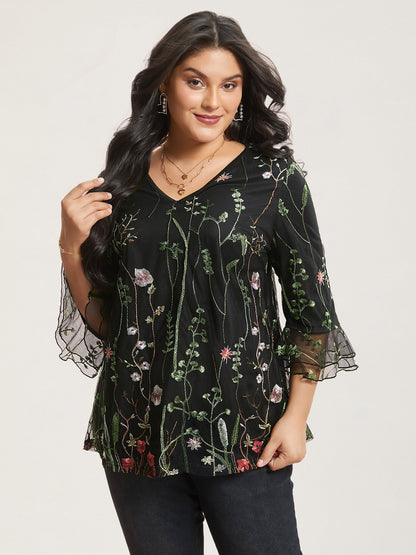 Embroidered Mesh Lotus Leaf Sleeve Blouse