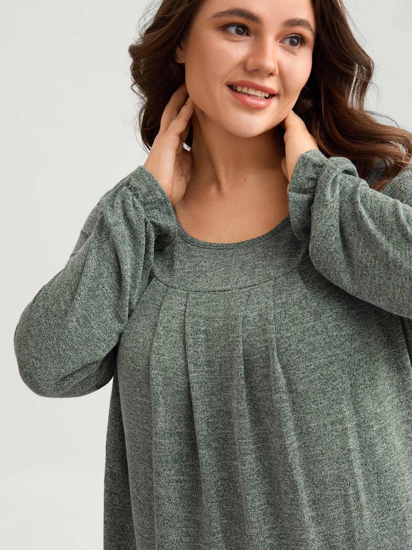 Round Neck Heather Pleated T-shirt