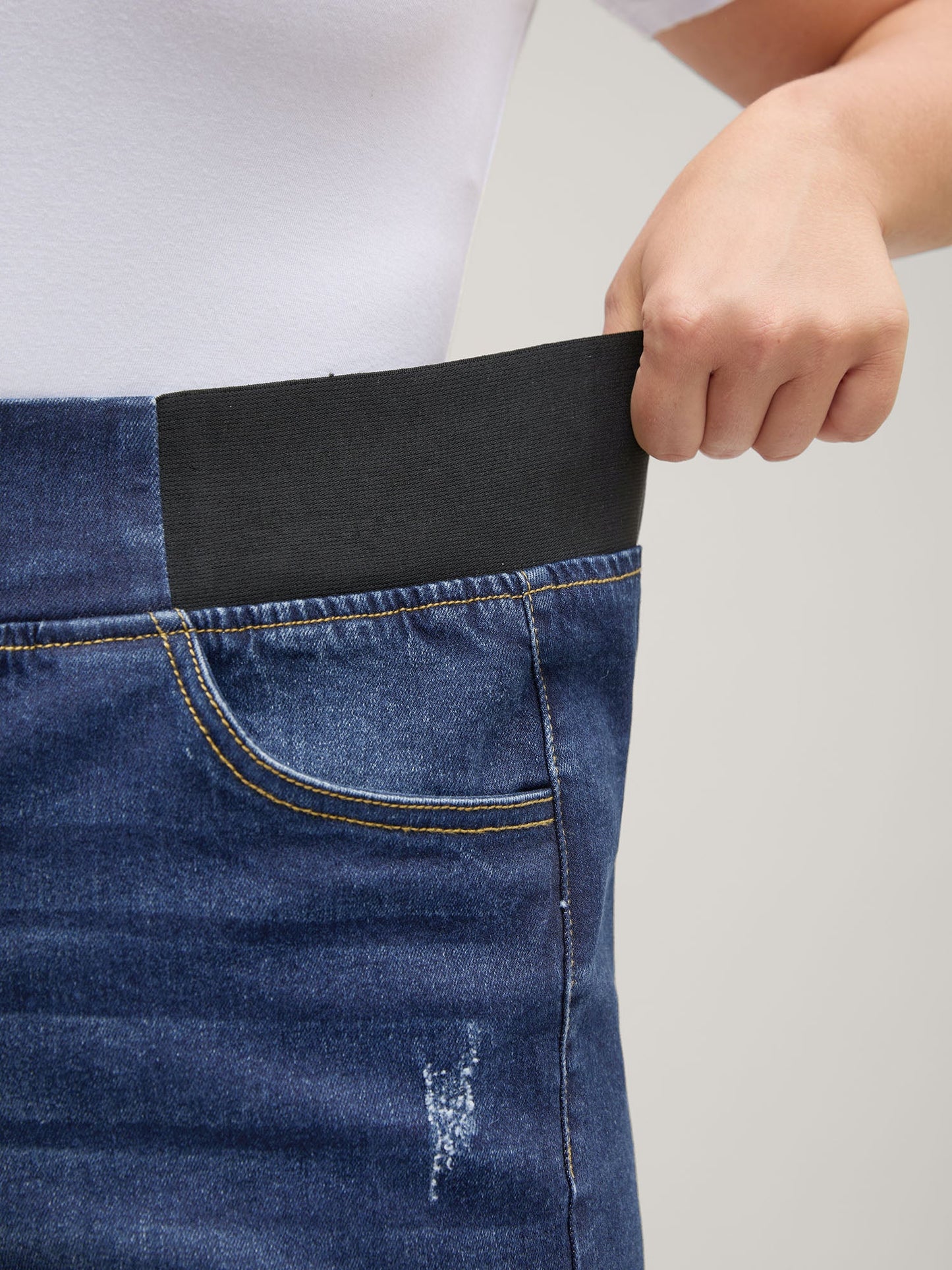 Pull-On Stretchy Waist Denim Shorts