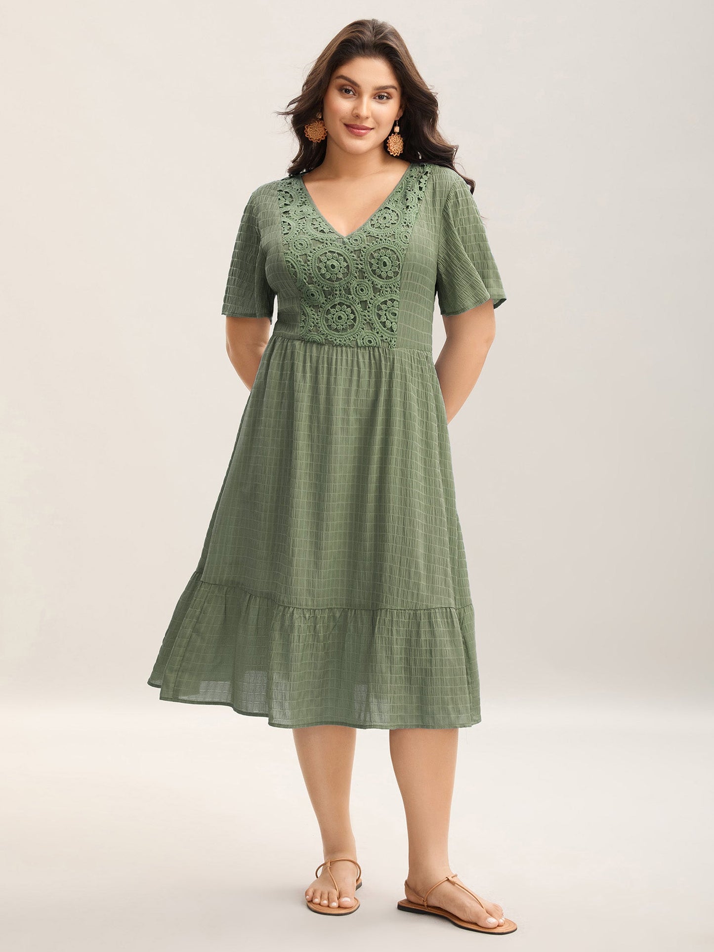 Lace Textured Pockets Tiered Midi Dress