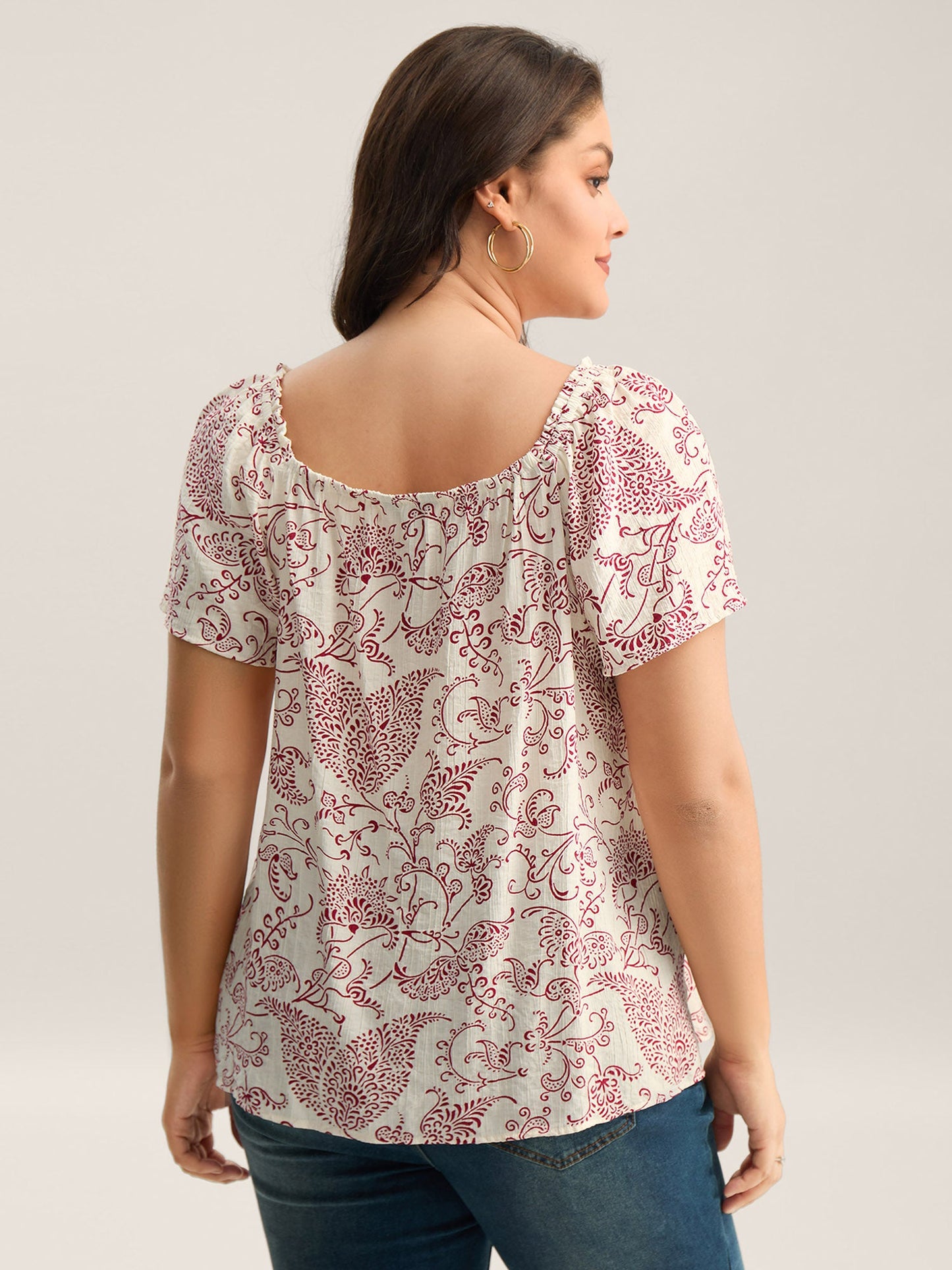 Floral Print Shirred Neck Flowy Blouse