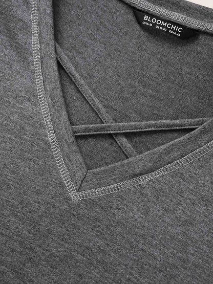 Solid Crisscross Neck Contrast Stitch T-shirt