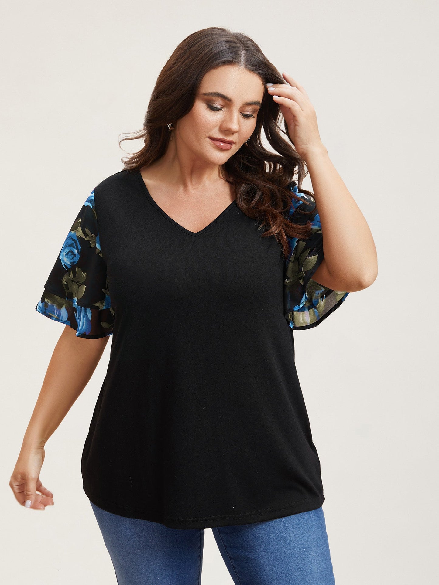 Stretchy Floral Lotus Sleeve V-Neck T-Shirt