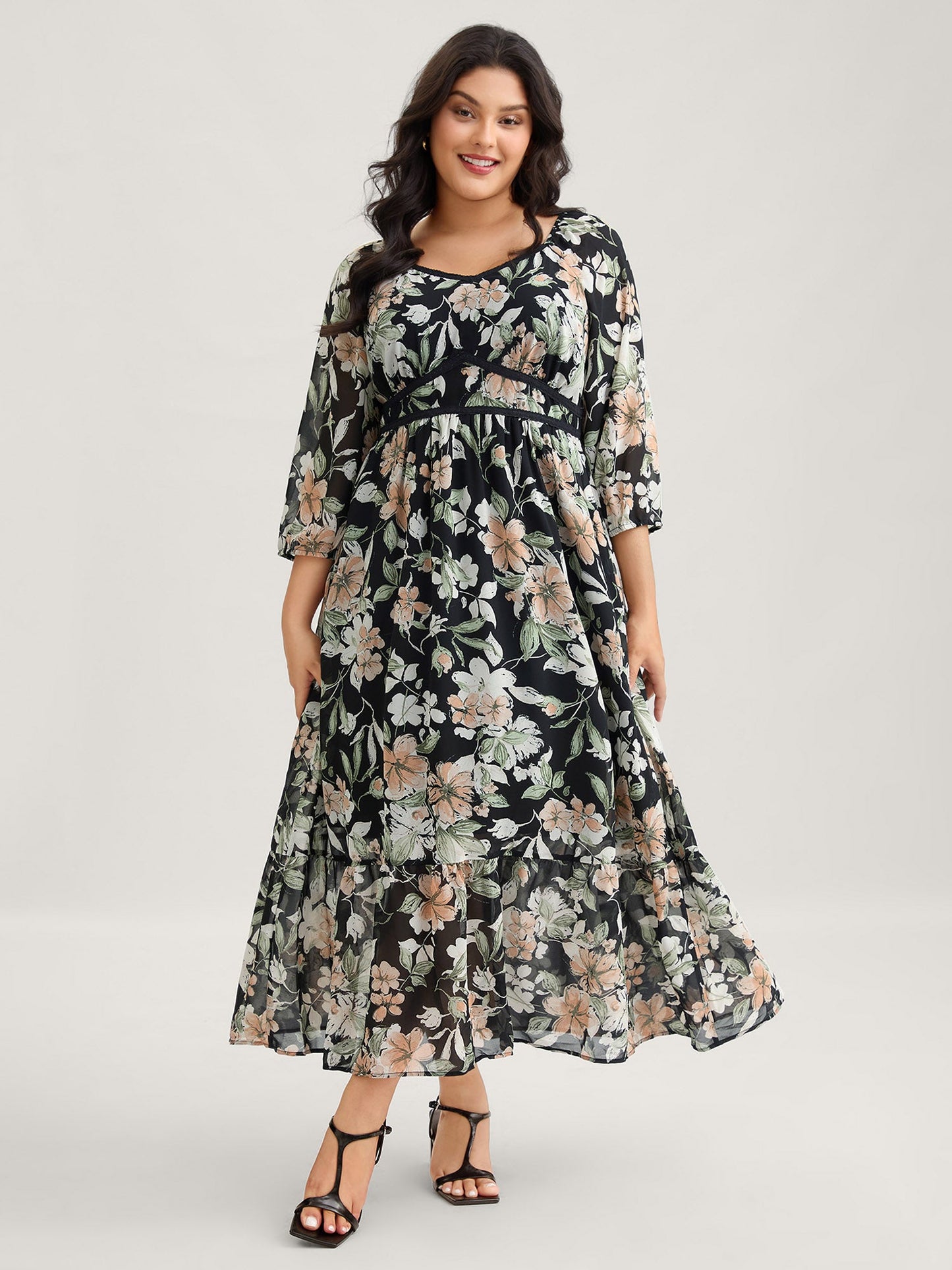 Floral Heart Neckline Woven Ribbon Gathered Dress