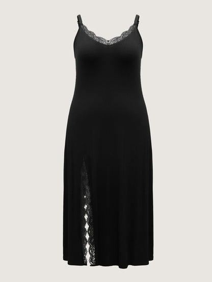Bold High-Slit Lace Cami Sleep Dress