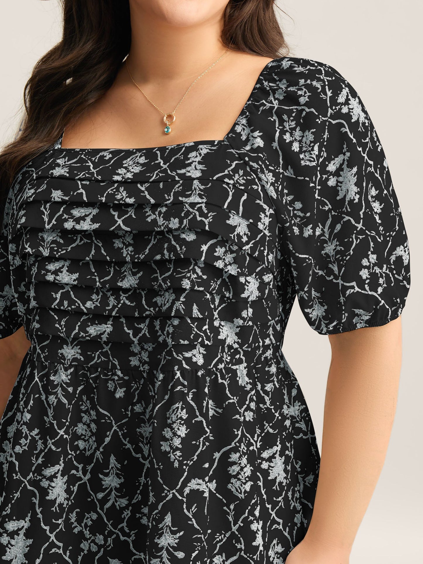 Floral Pleated Bodice Puffy Sleeve Blouse