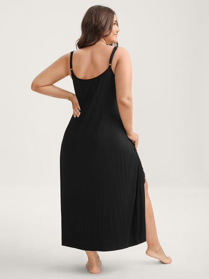 Bold High-Slit Lace Cami Sleep Dress